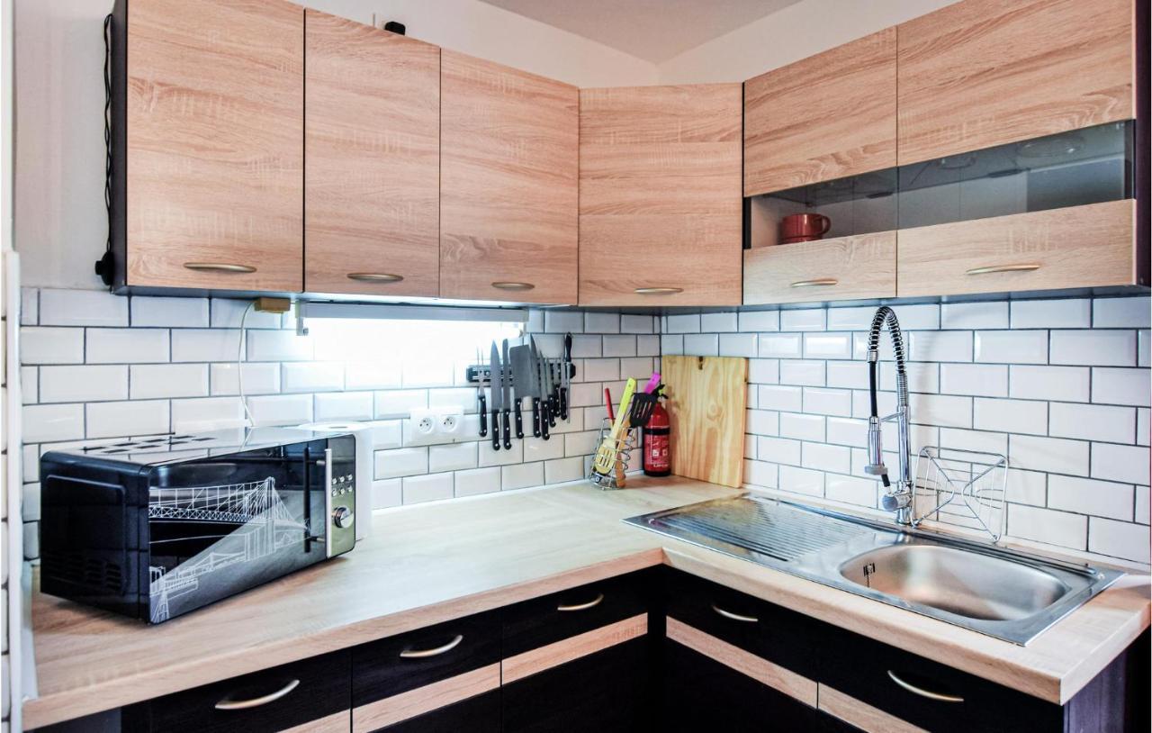 Awesome Home In Saint-Sever-Calvados With Kitchen Bagian luar foto